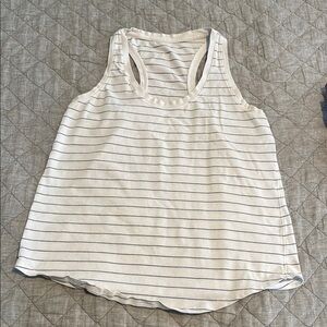 Lululemon love tank size 8